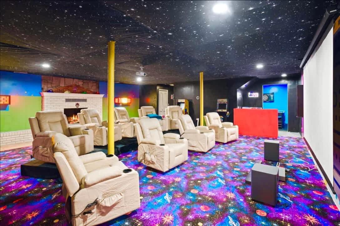 Big Stone Gap Gated Mansion - Basketball Court Movie Theater Viewsヴィラ エクステリア 写真