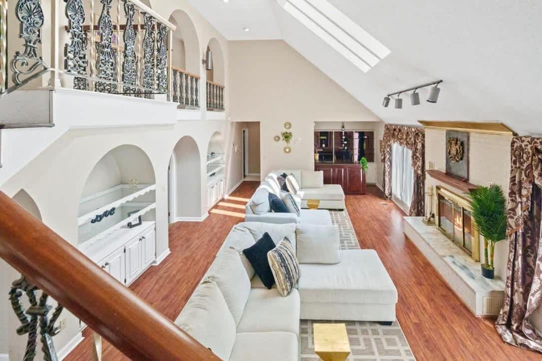Big Stone Gap Gated Mansion - Basketball Court Movie Theater Viewsヴィラ エクステリア 写真