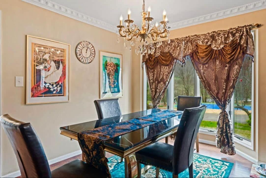 Big Stone Gap Gated Mansion - Basketball Court Movie Theater Viewsヴィラ エクステリア 写真