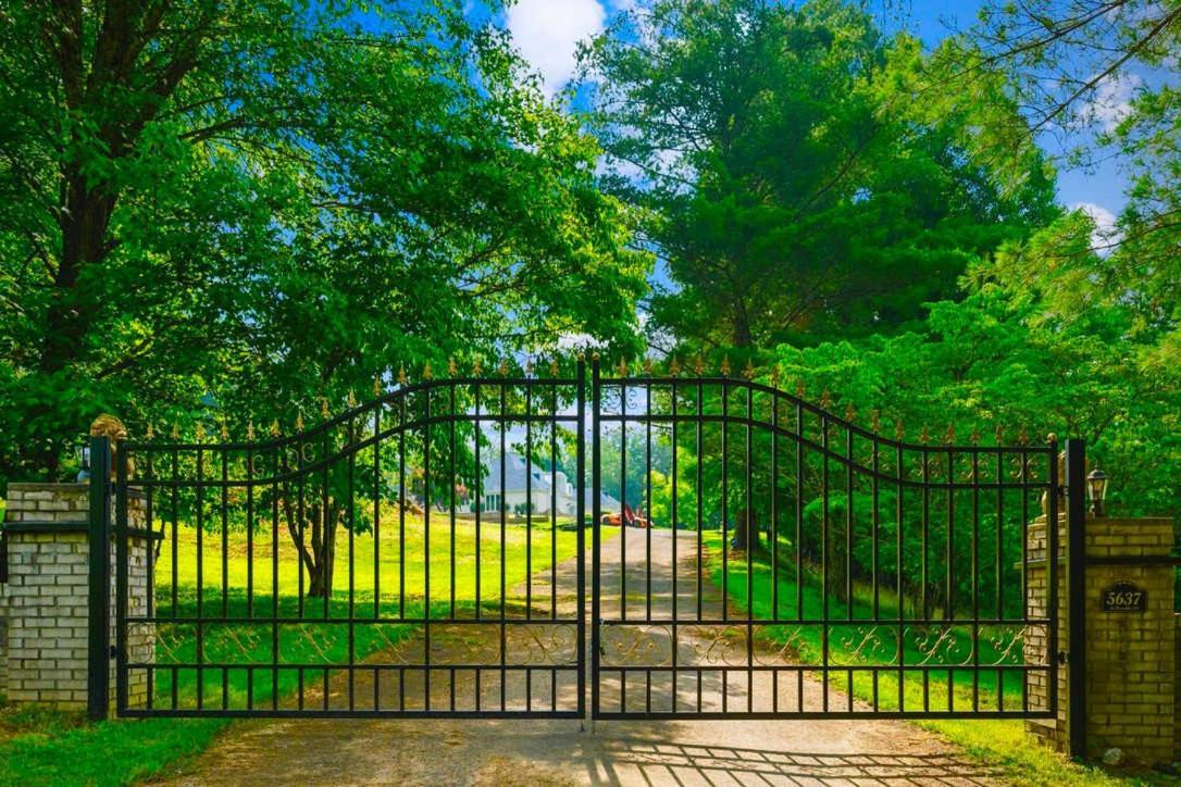 Big Stone Gap Gated Mansion - Basketball Court Movie Theater Viewsヴィラ エクステリア 写真