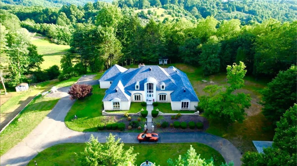 Big Stone Gap Gated Mansion - Basketball Court Movie Theater Viewsヴィラ エクステリア 写真